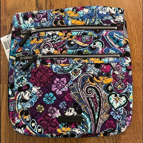 Vera Bradley Disney Mickey’s Paisley Celebration triple zip hipster NWT - Picture 3 of 4